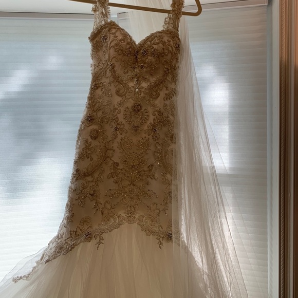 Casablanca Bridal Wedding Dress sz 6 💕 - Picture 2 of 9